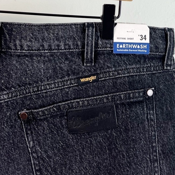 NWT Wrangler Festival High Waisted Cutoff Denim Shorts In Granite - Picture 11 of 11